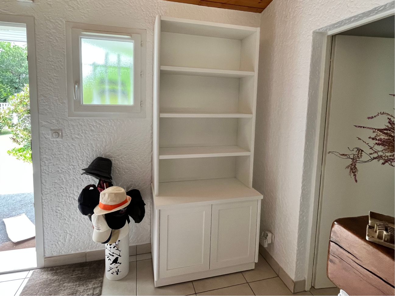 Bibliothèque en medium laqué blanc