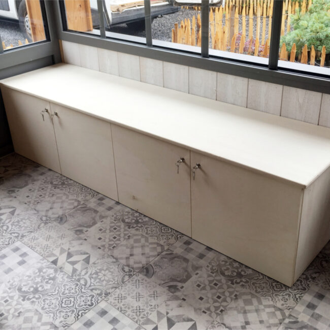 Banquette en contreplaqué peuplier brut