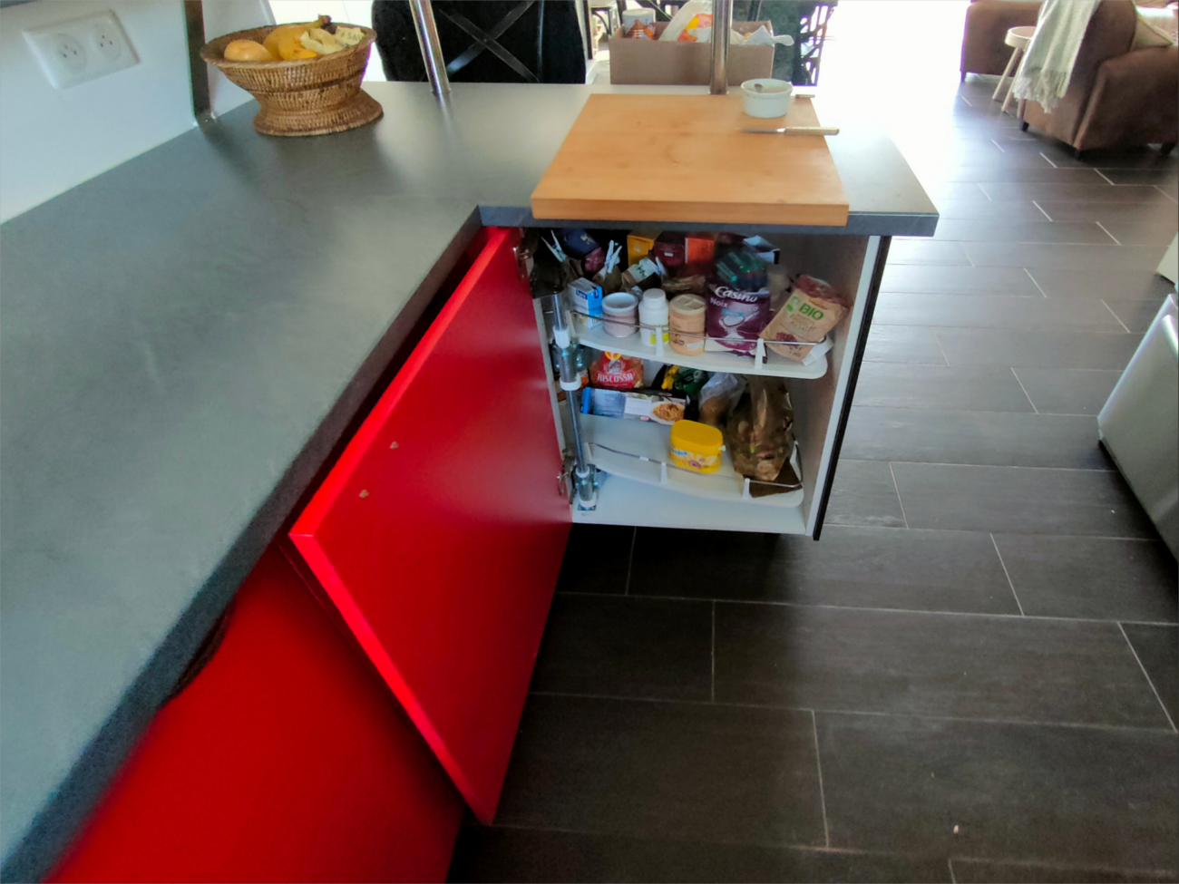 Façades de meuble de cuisine en stratifié rouge